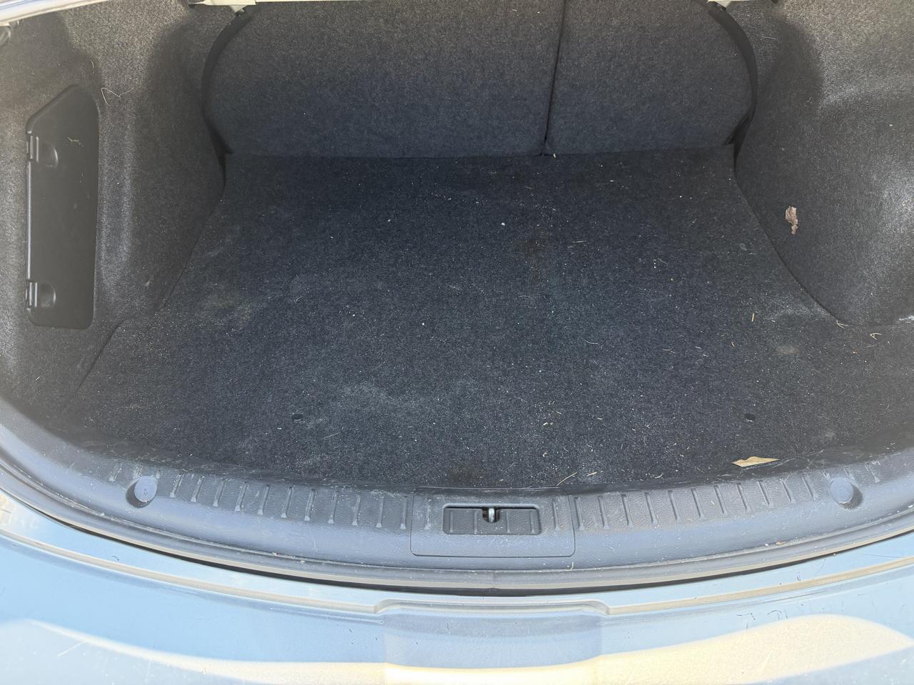 Mazda MAZDA3 i Sport 4-Door 2012