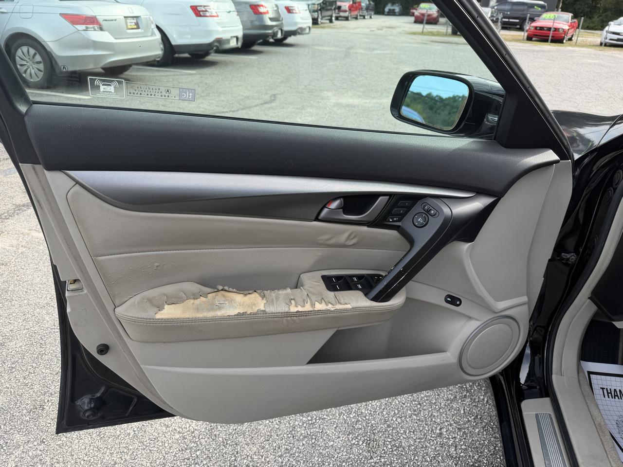 Acura TL 5-Speed AT 2010