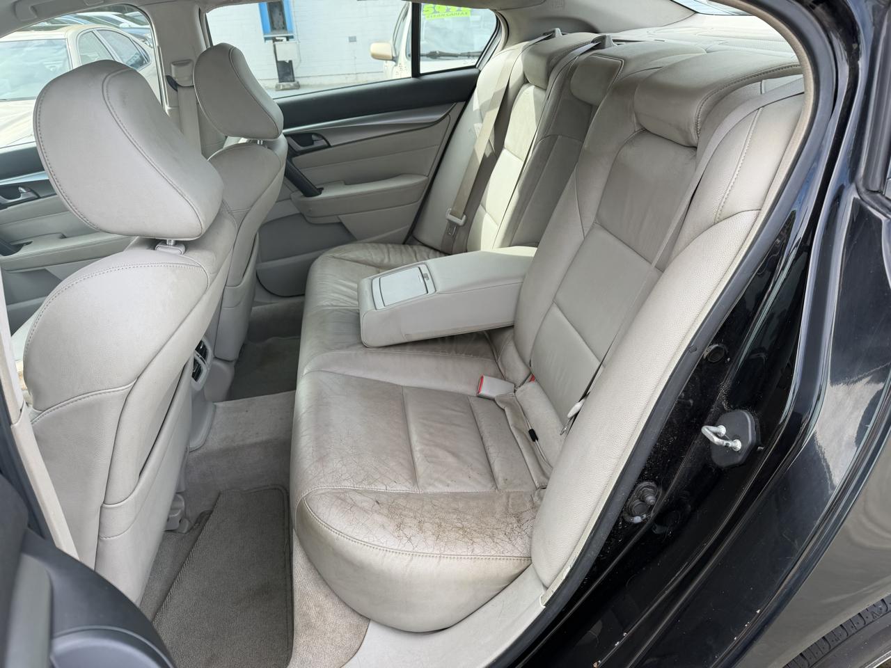 Acura TL 5-Speed AT 2010