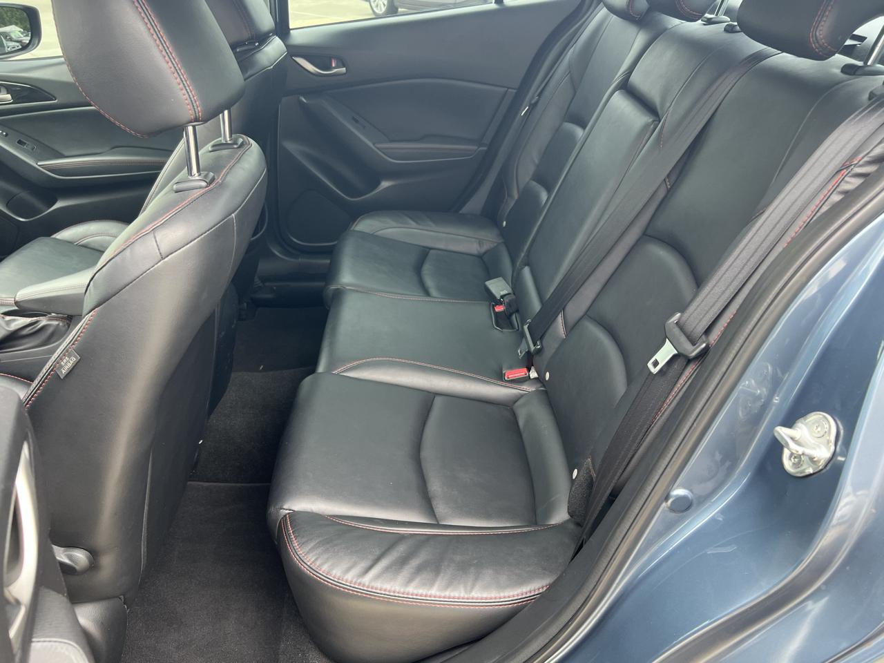 Mazda MAZDA3 I Grand Touring AT 4-Door 2015