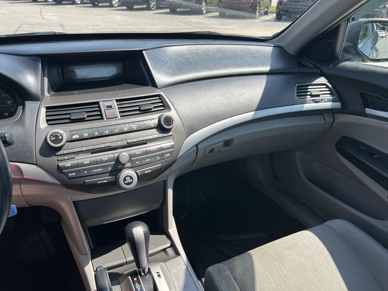 Honda Accord LX-P Sedan AT 2012