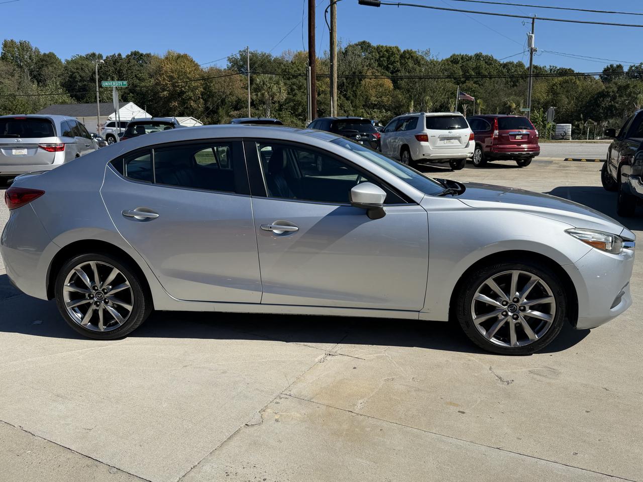 Mazda MAZDA3 s Touring AT 4-Door 2018