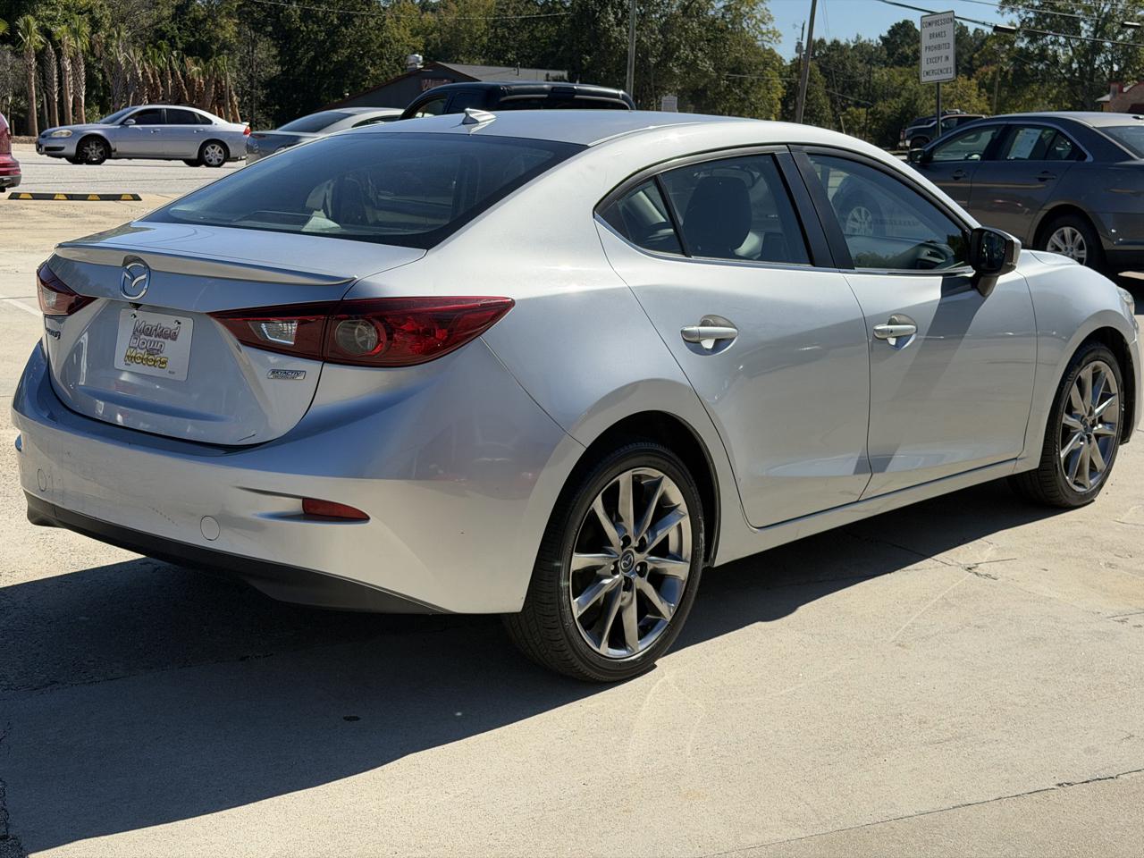 Mazda MAZDA3 s Touring AT 4-Door 2018