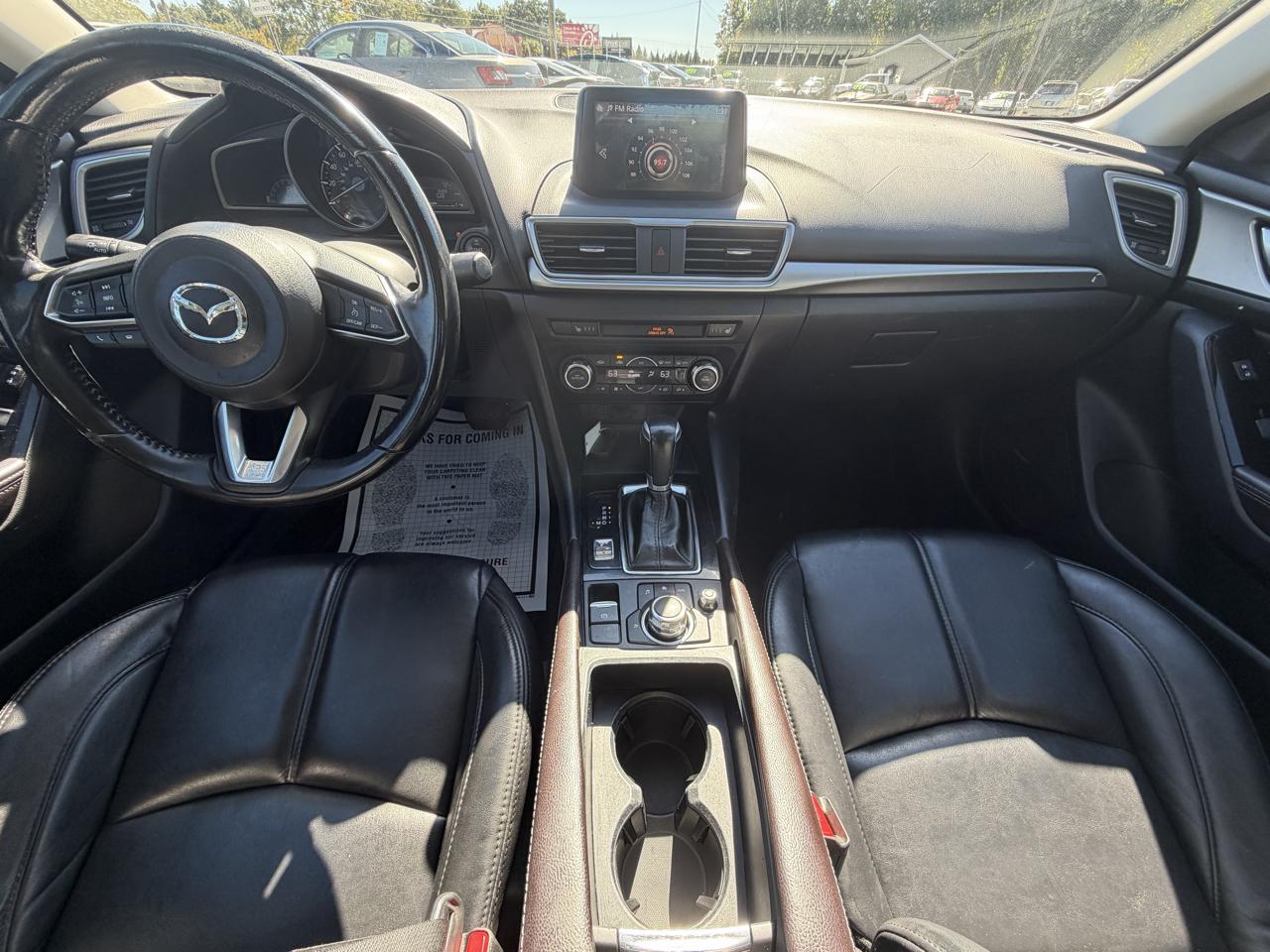 Mazda MAZDA3 s Touring AT 4-Door 2018