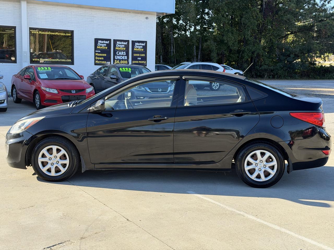 Hyundai Accent GLS 4-Door 2013