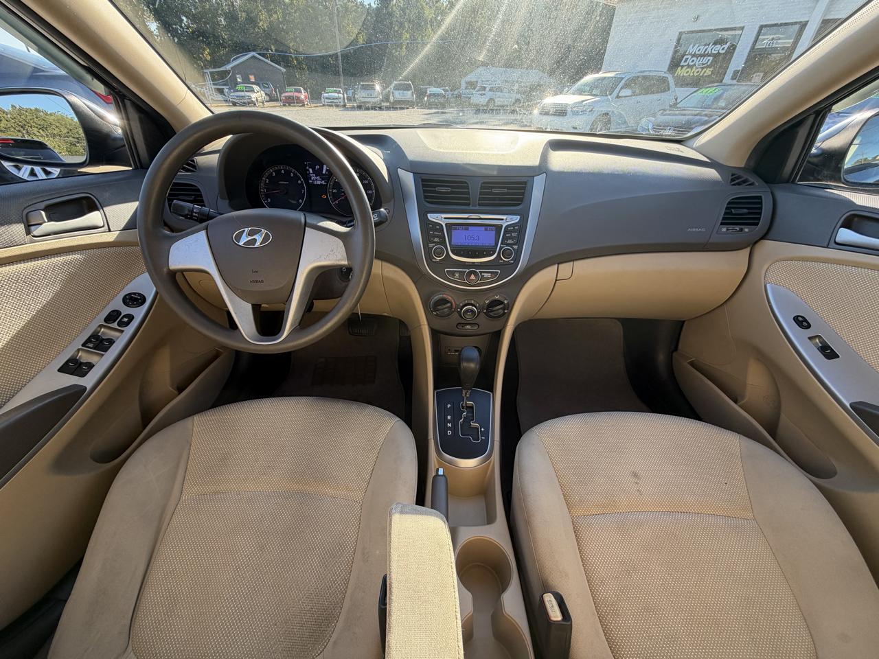 Hyundai Accent GLS 4-Door 2013