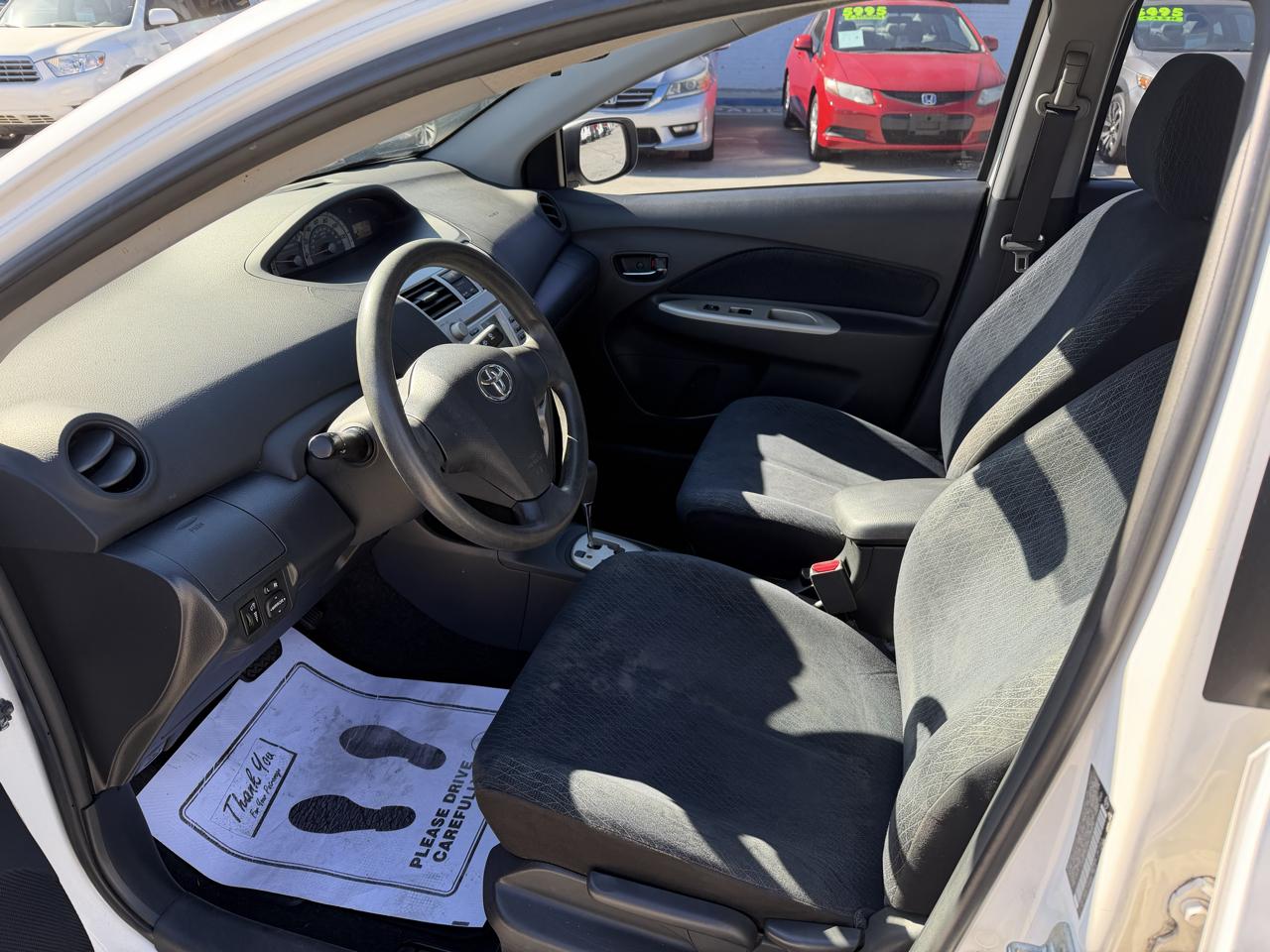 Toyota Yaris Sedan 2008