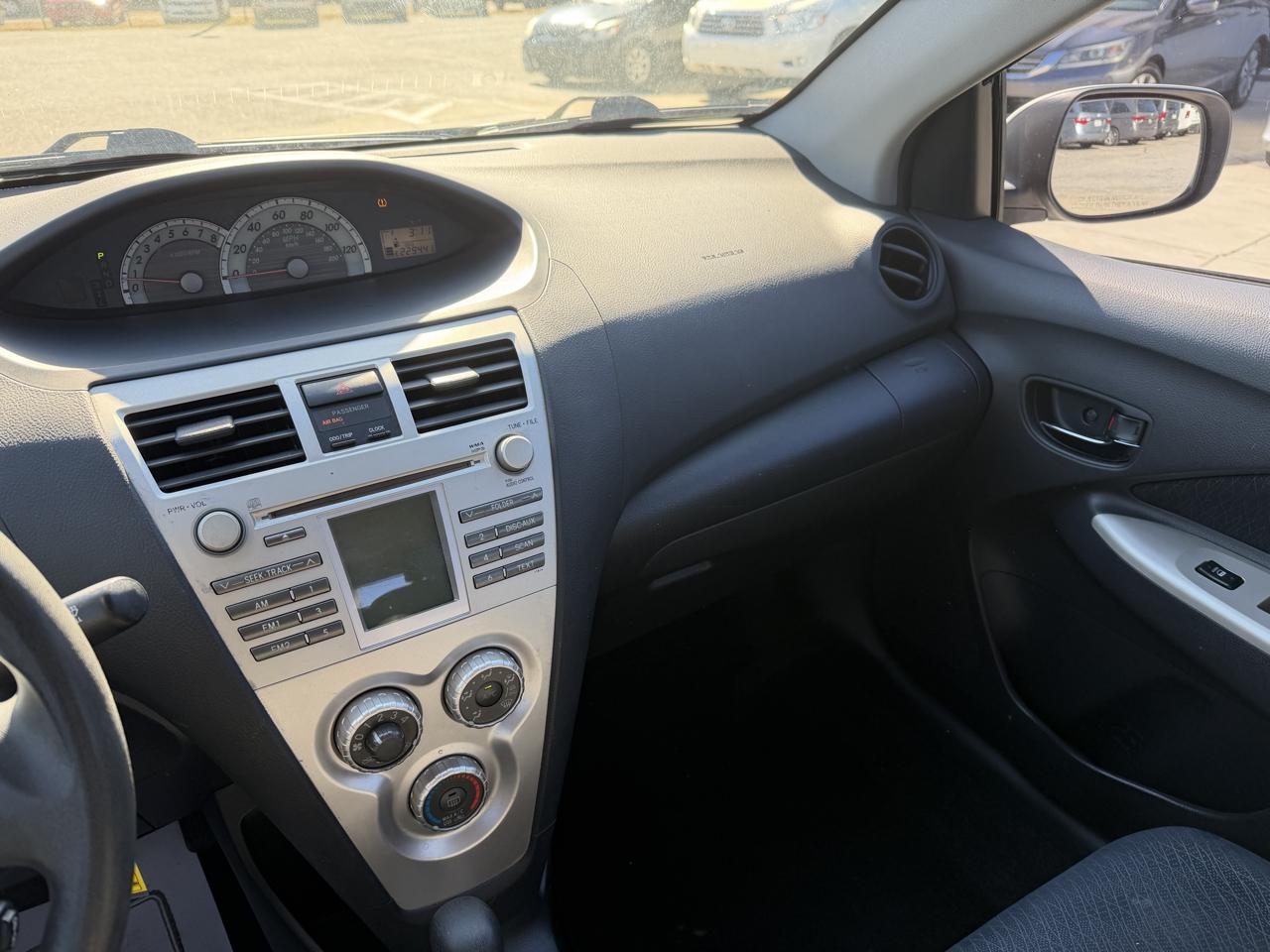 Toyota Yaris Sedan 2008