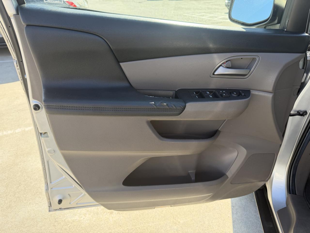 Honda Odyssey LX 2011