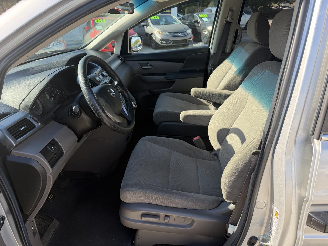 Honda Odyssey LX 2011