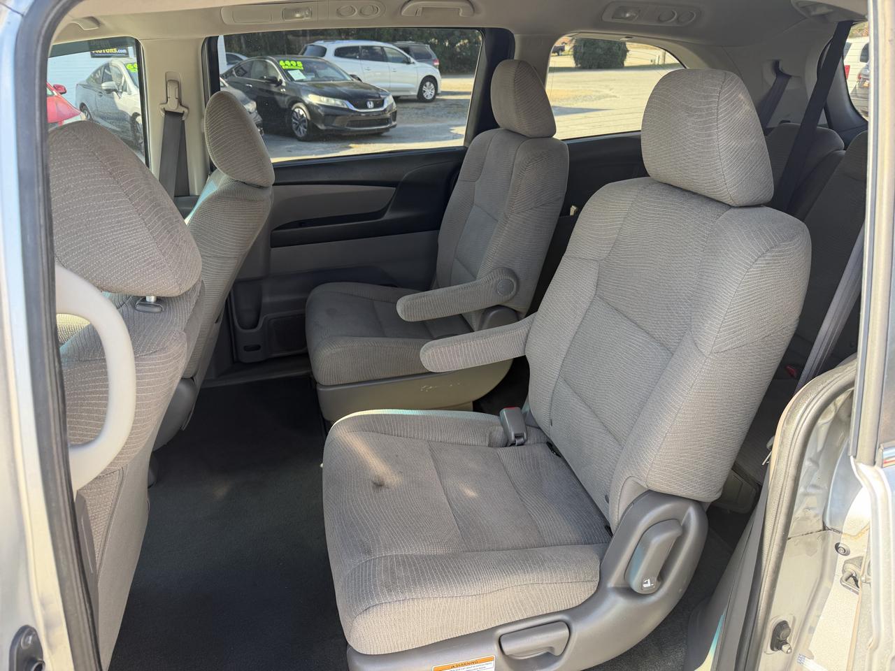 Honda Odyssey LX 2011