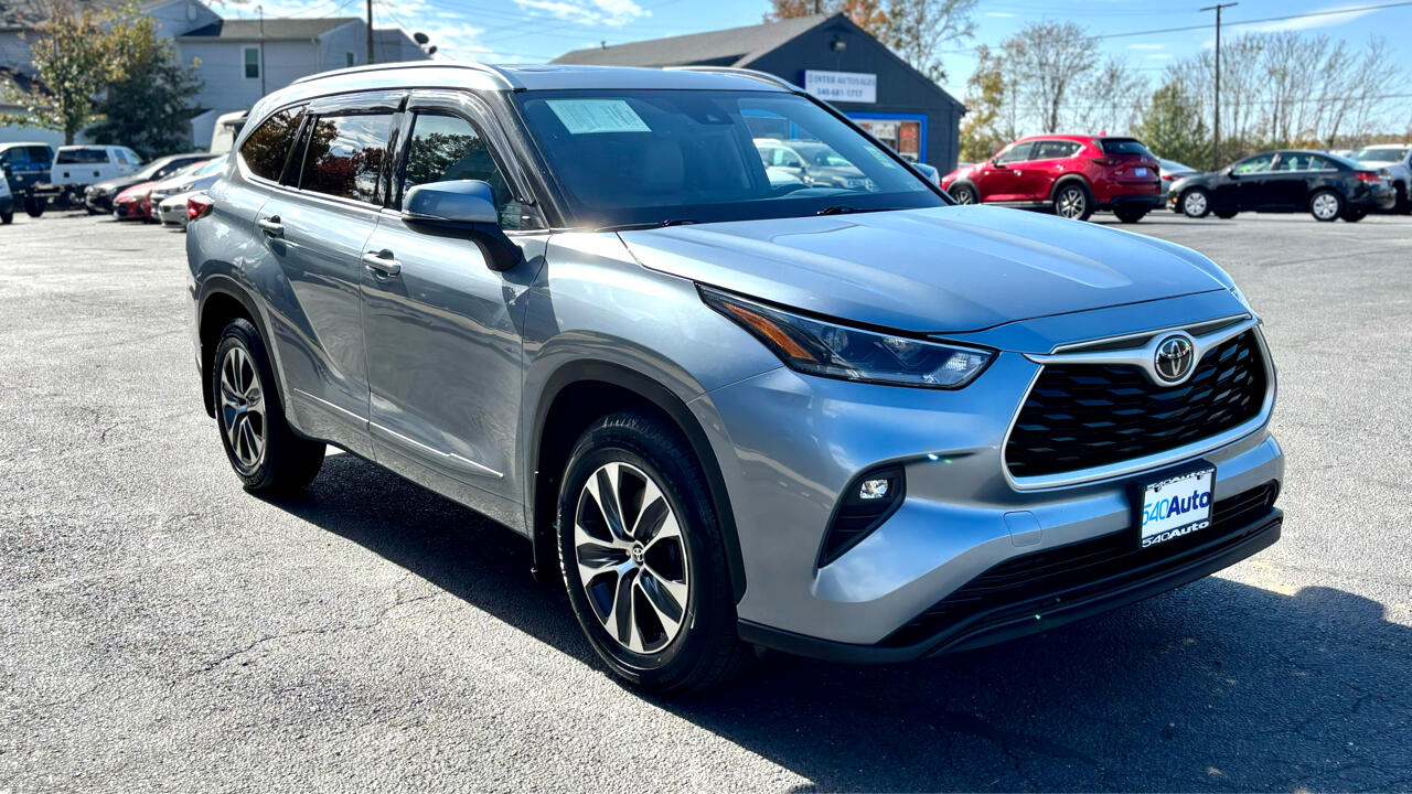 Toyota Highlander  2021