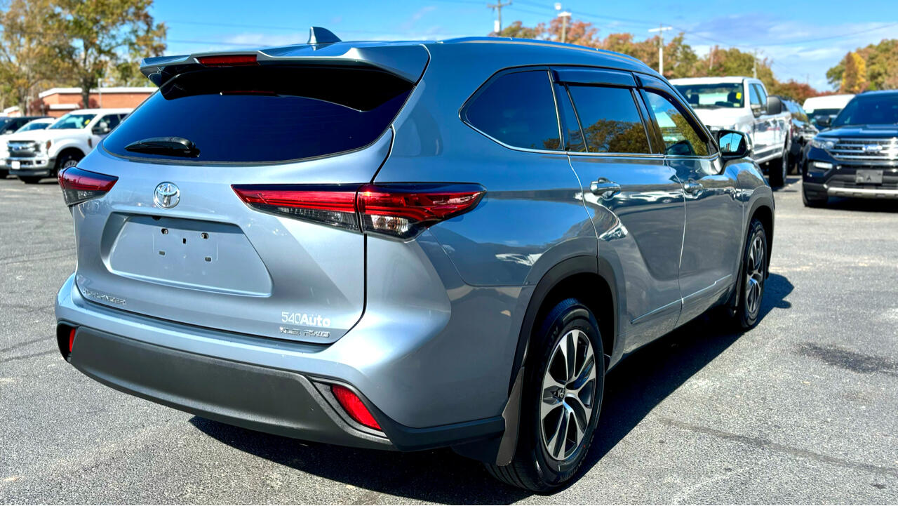 Toyota Highlander  2021