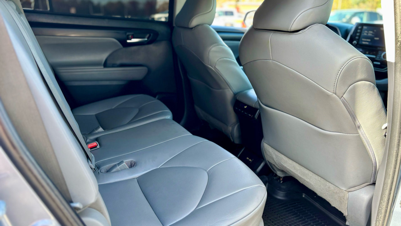 Toyota Highlander  2021