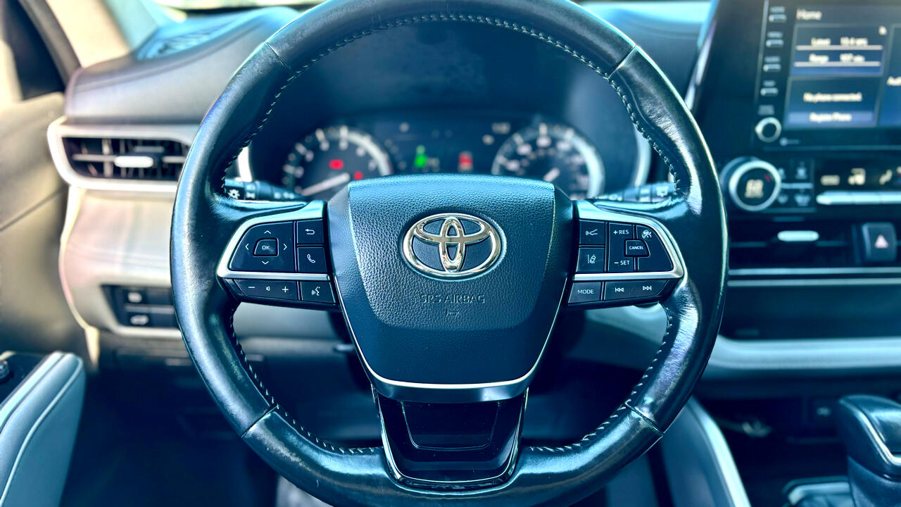 Toyota Highlander  2021