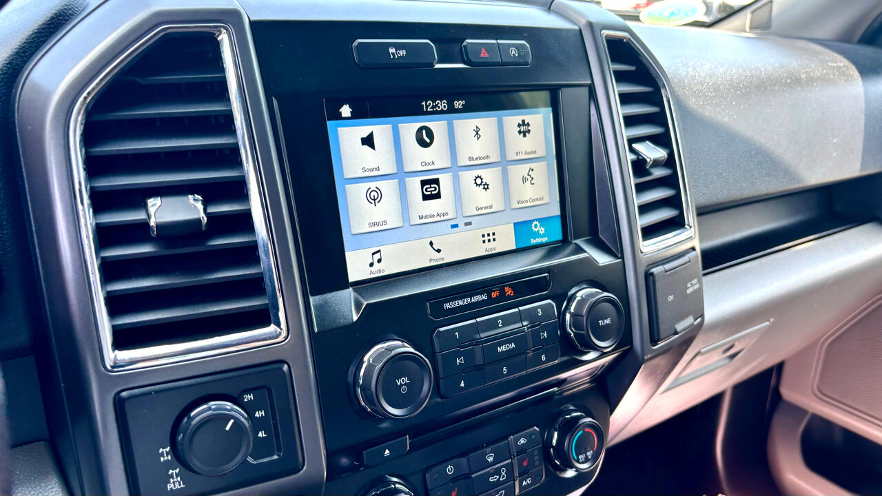 Ford F-150 XLT SuperCrew Short Bed 4WD 2016 Ford F-150 XLT SuperCrew Short Bed 4WD 2016