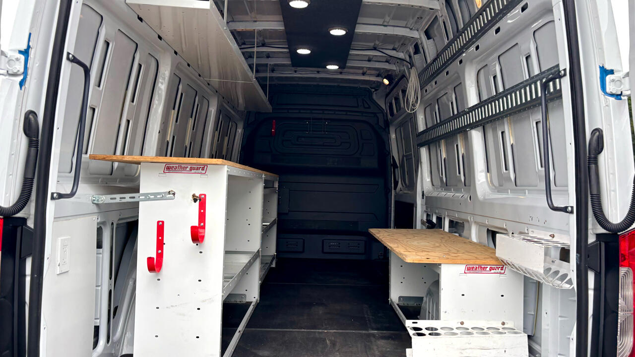 Freightliner Sprinter Cargo Van 2500 High Roof I4 Gas 170" RWD 2021 Freightliner Sprinter Cargo Van 2500 High Roof I4 Gas 170" RWD 2021