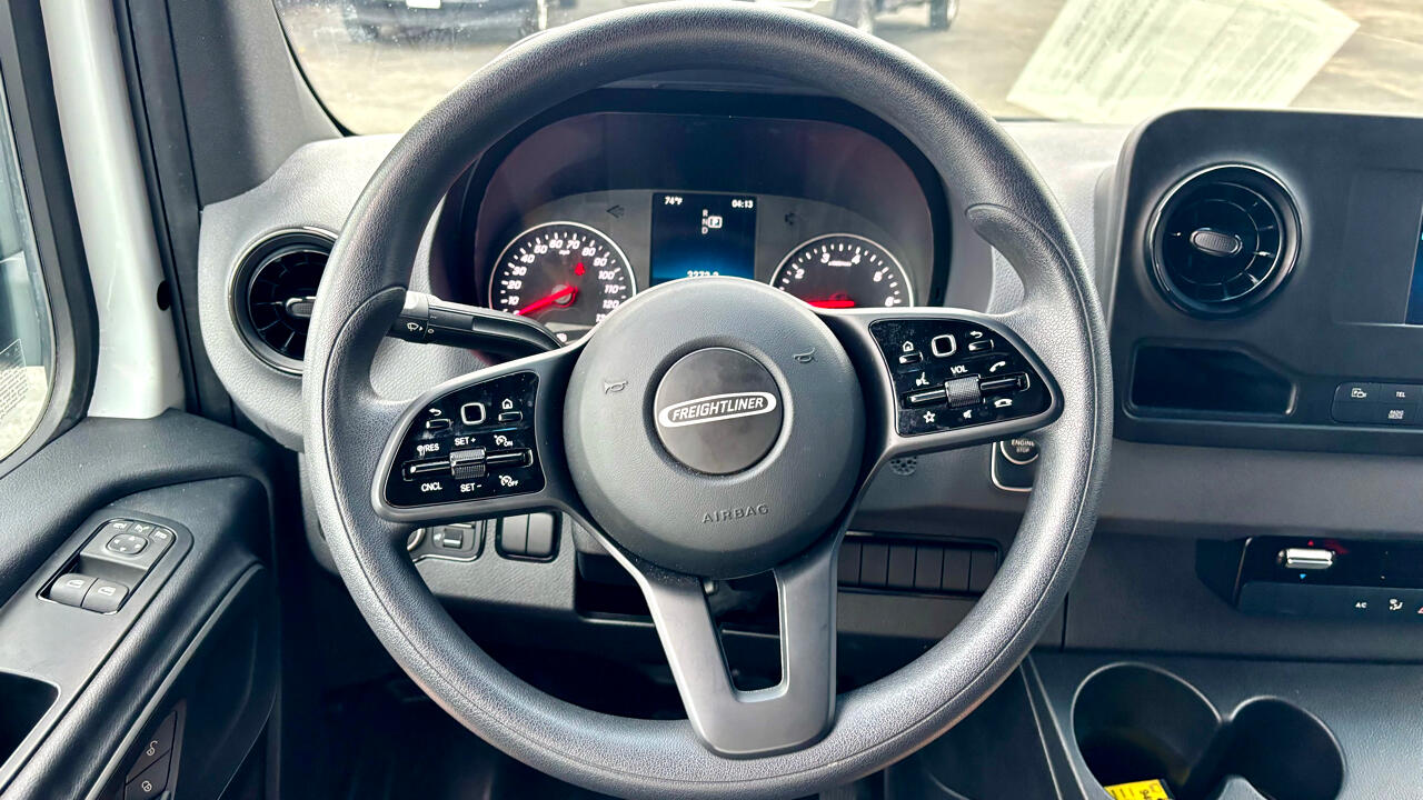 Freightliner Sprinter Cargo Van 2500 High Roof I4 Gas 170" RWD 2021 Freightliner Sprinter Cargo Van 2500 High Roof I4 Gas 170" RWD 2021