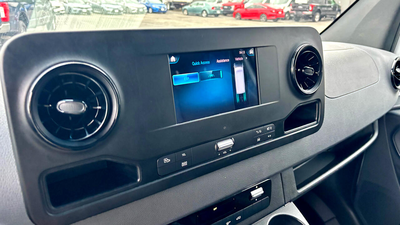 Freightliner Sprinter Cargo Van 2500 High Roof I4 Gas 170" RWD 2021 Freightliner Sprinter Cargo Van 2500 High Roof I4 Gas 170" RWD 2021