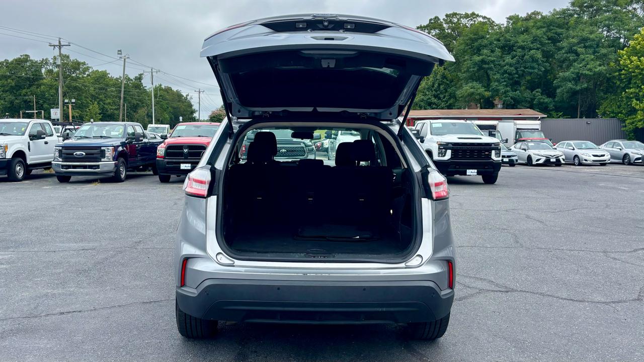 Ford Edge SE FWD 2021