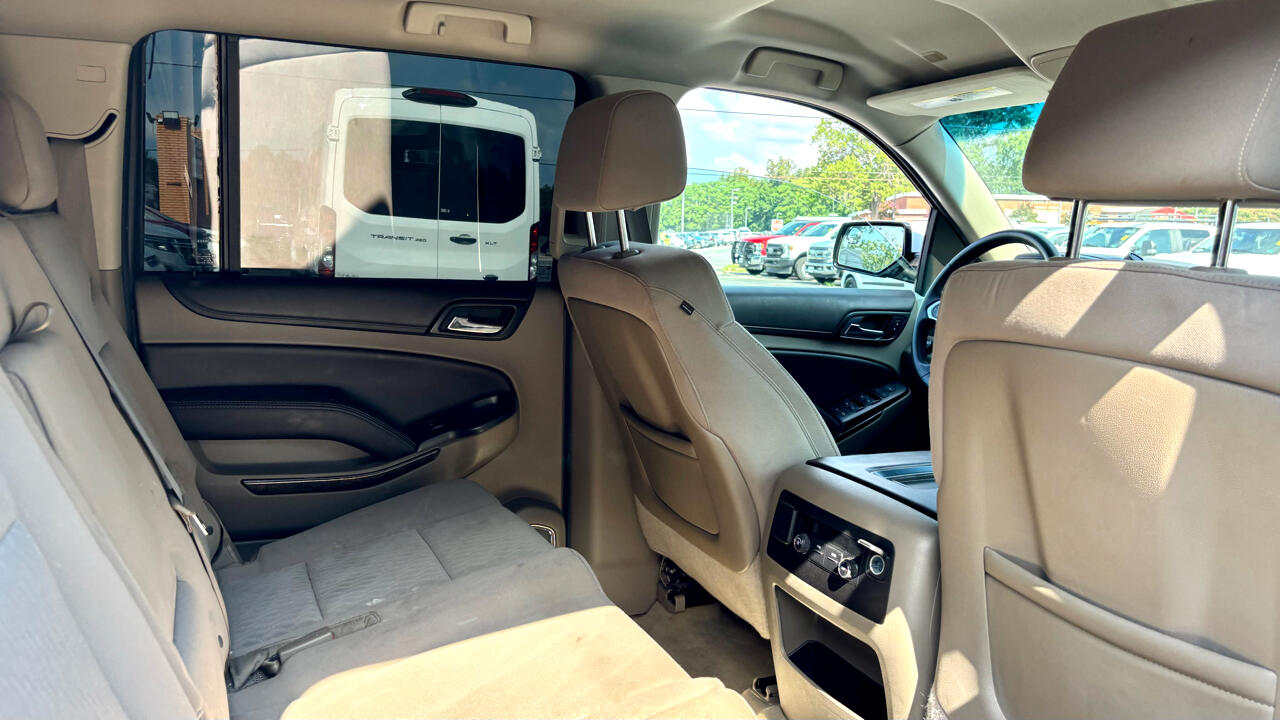 Chevrolet Suburban 2WD 4dr LS 2015 Chevrolet Suburban 2WD 4dr LS 2015