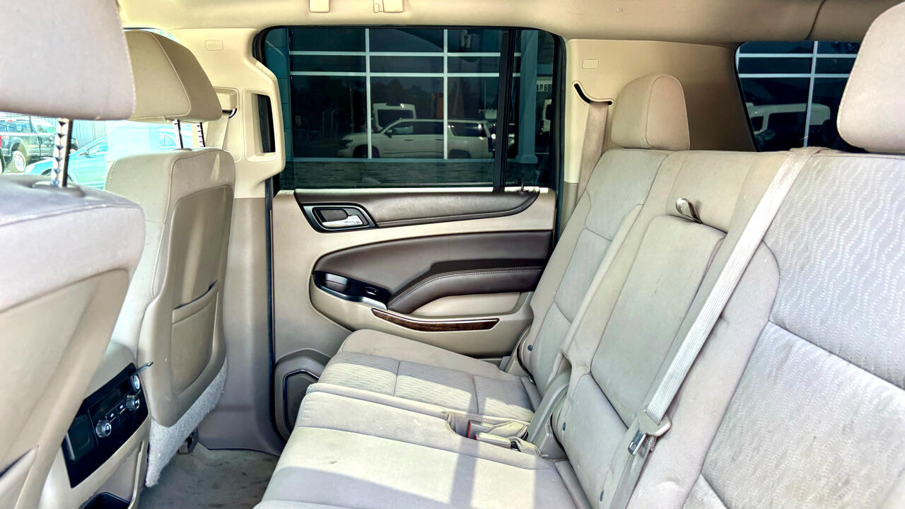 Chevrolet Suburban 2WD 4dr LS 2015 Chevrolet Suburban 2WD 4dr LS 2015
