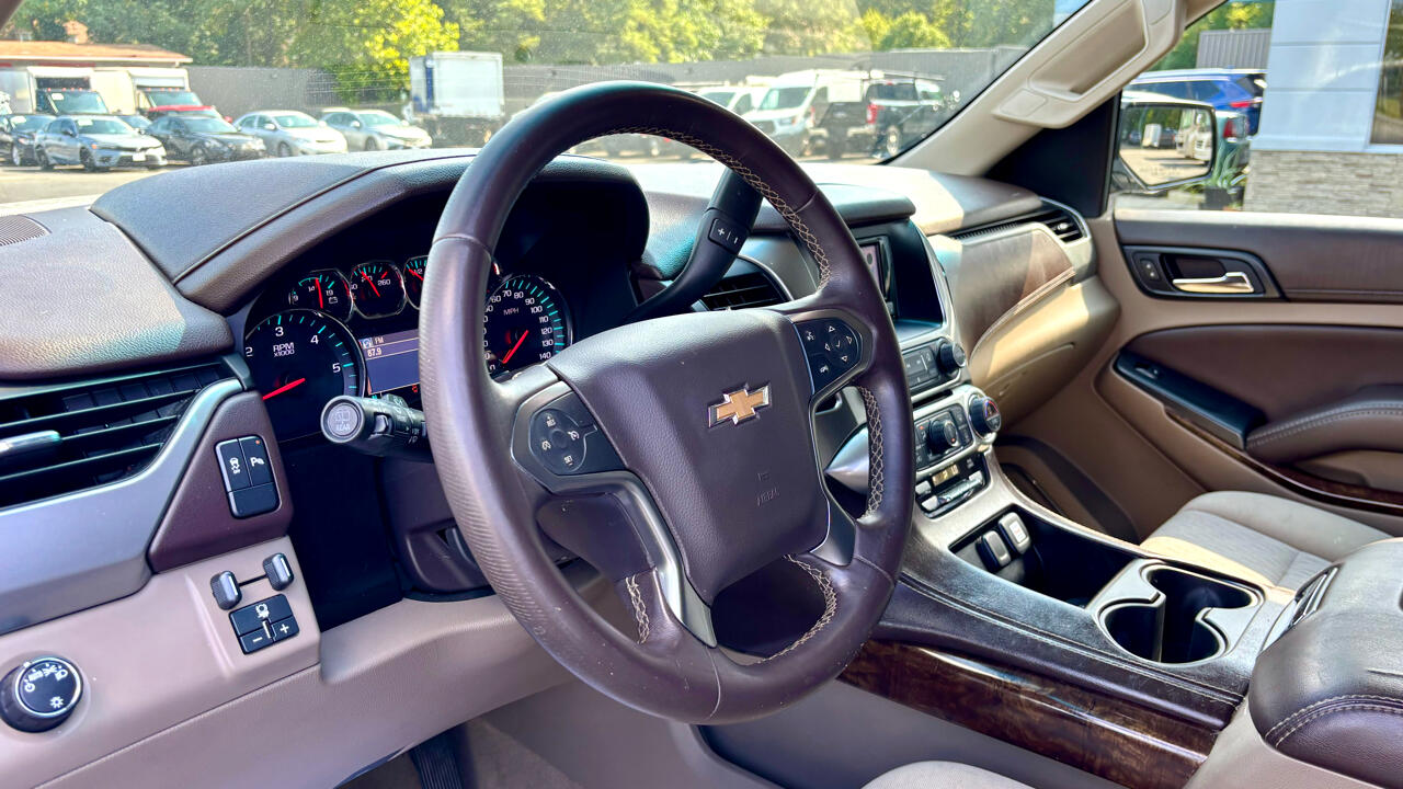 Chevrolet Suburban 2WD 4dr LS 2015 Chevrolet Suburban 2WD 4dr LS 2015