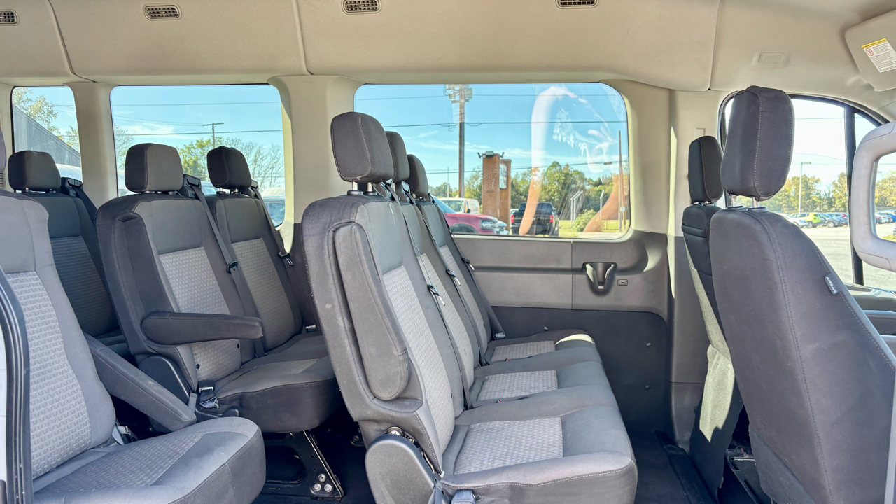 Ford Transit Passenger Wagon  2021 Ford Transit Passenger Wagon  2021