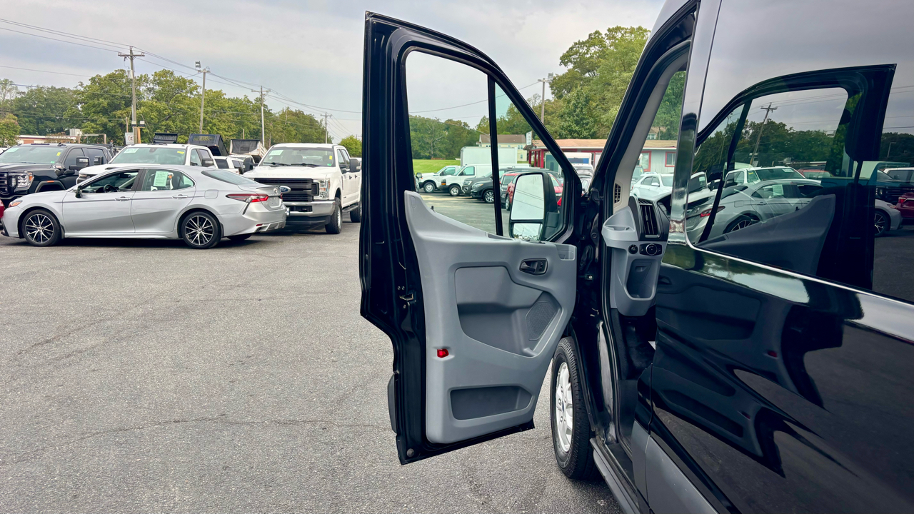 Ford Transit Passenger Wagon  2016 Ford Transit Passenger Wagon  2016