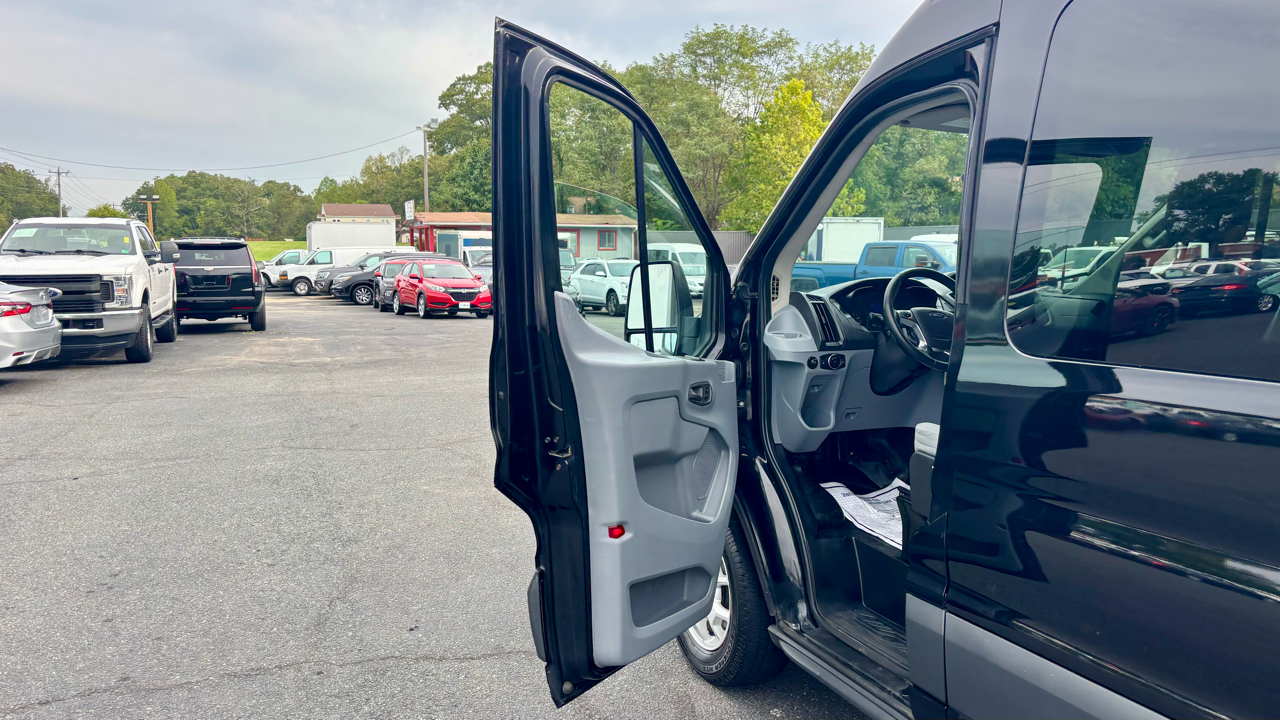 Ford Transit Passenger Wagon  2016 Ford Transit Passenger Wagon  2016