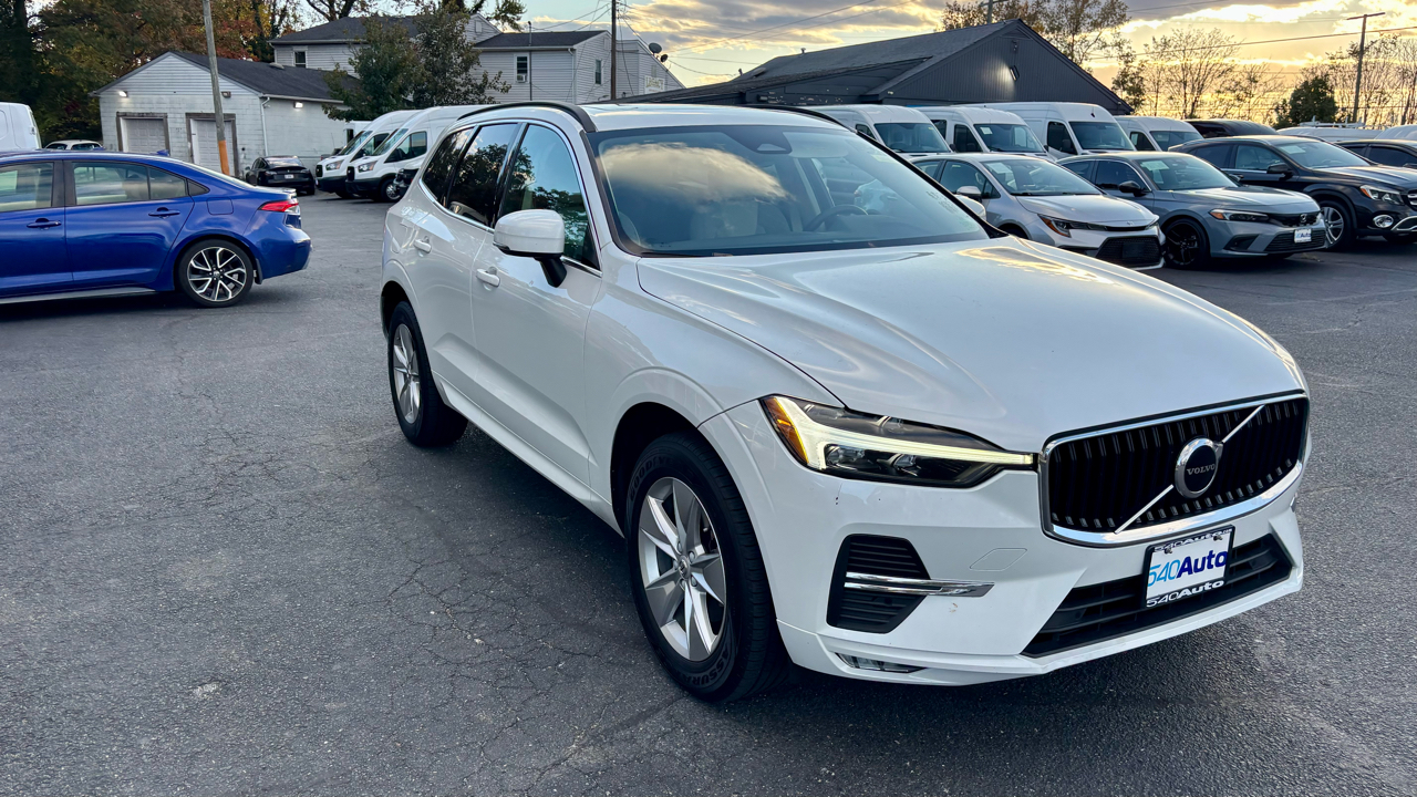Volvo XC60 B5 AWD Momentum 2022 Volvo XC60 B5 AWD Momentum 2022