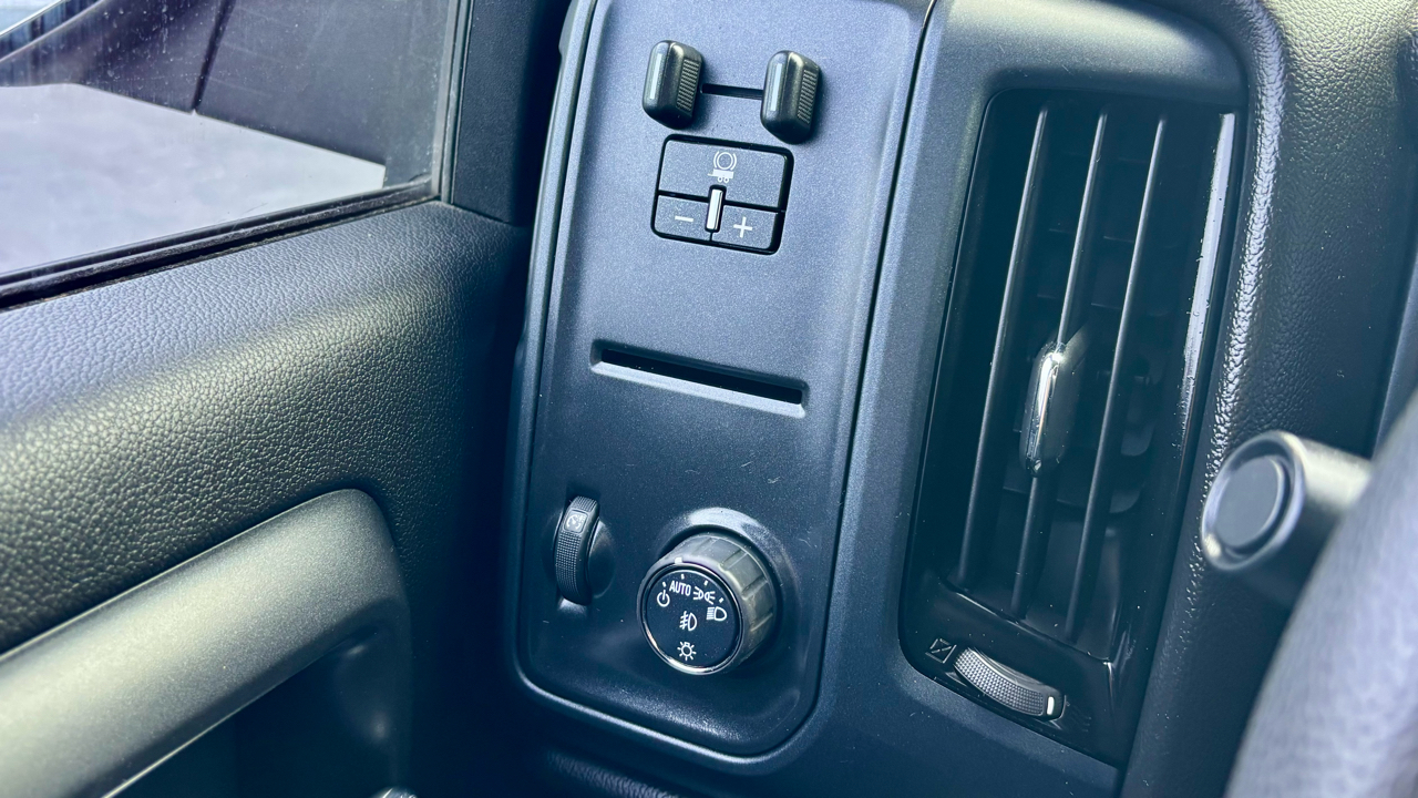 GMC Sierra 1500 4WD Double Cab 143.5" 2018 GMC Sierra 1500 4WD Double Cab 143.5" 2018