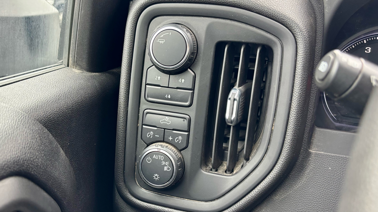 Chevrolet Silverado 2500HD 4WD Crew Cab 172" Work Truck 2024 Chevrolet Silverado 2500HD 4WD Crew Cab 172" Work Truck 2024