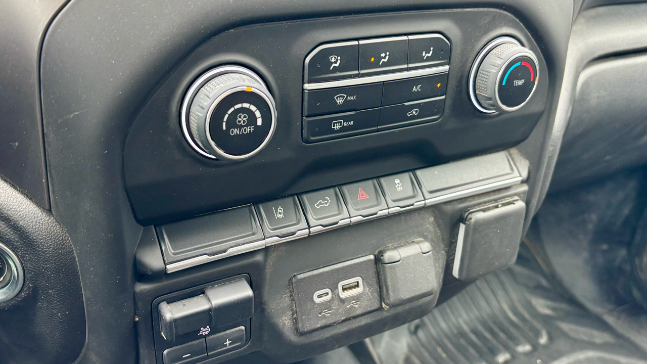 Chevrolet Silverado 2500HD 4WD Crew Cab 172" Work Truck 2024 Chevrolet Silverado 2500HD 4WD Crew Cab 172" Work Truck 2024