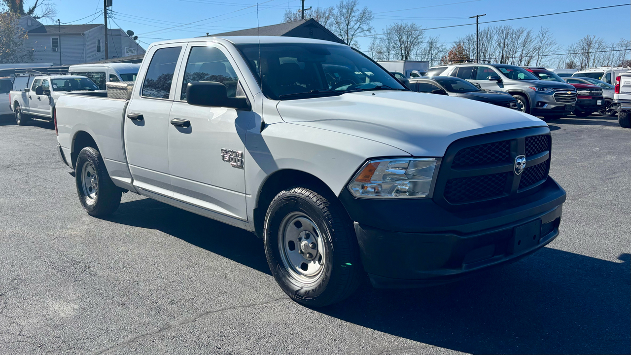 RAM 1500 Classic Tradesman 4x2 Quad Cab 6'4" Box 2020