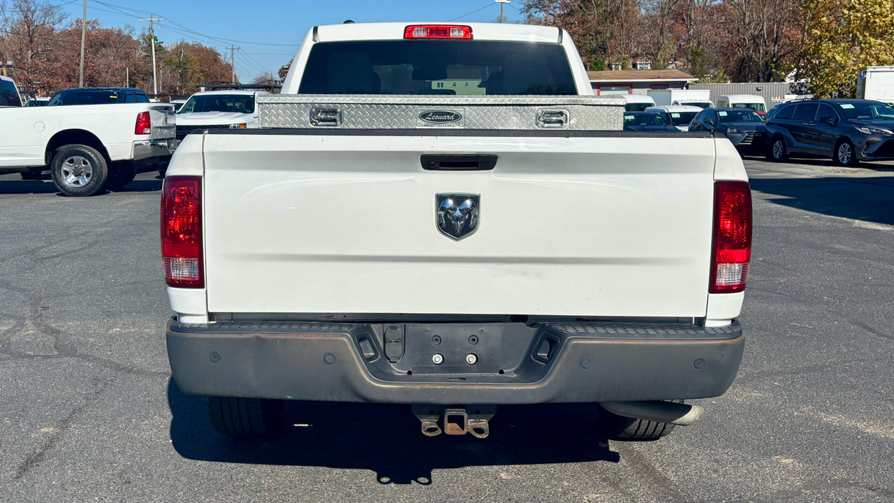 RAM 1500 Classic Tradesman 4x2 Quad Cab 6'4" Box 2020