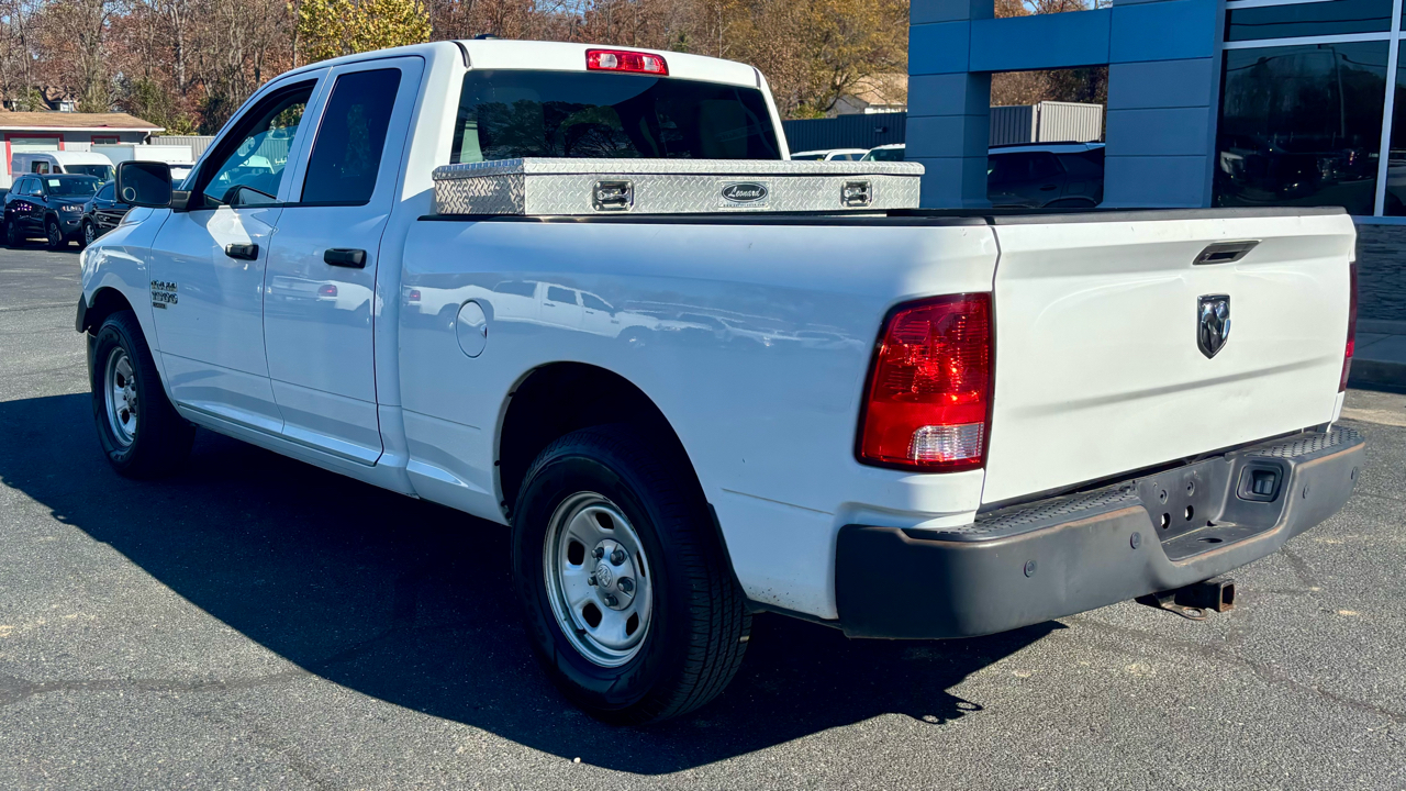 RAM 1500 Classic Tradesman 4x2 Quad Cab 6'4" Box 2020