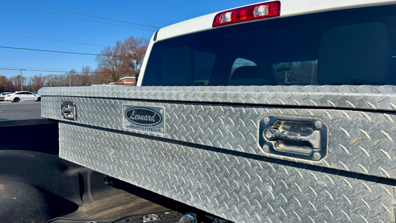 RAM 1500 Classic Tradesman 4x2 Quad Cab 6'4" Box 2020