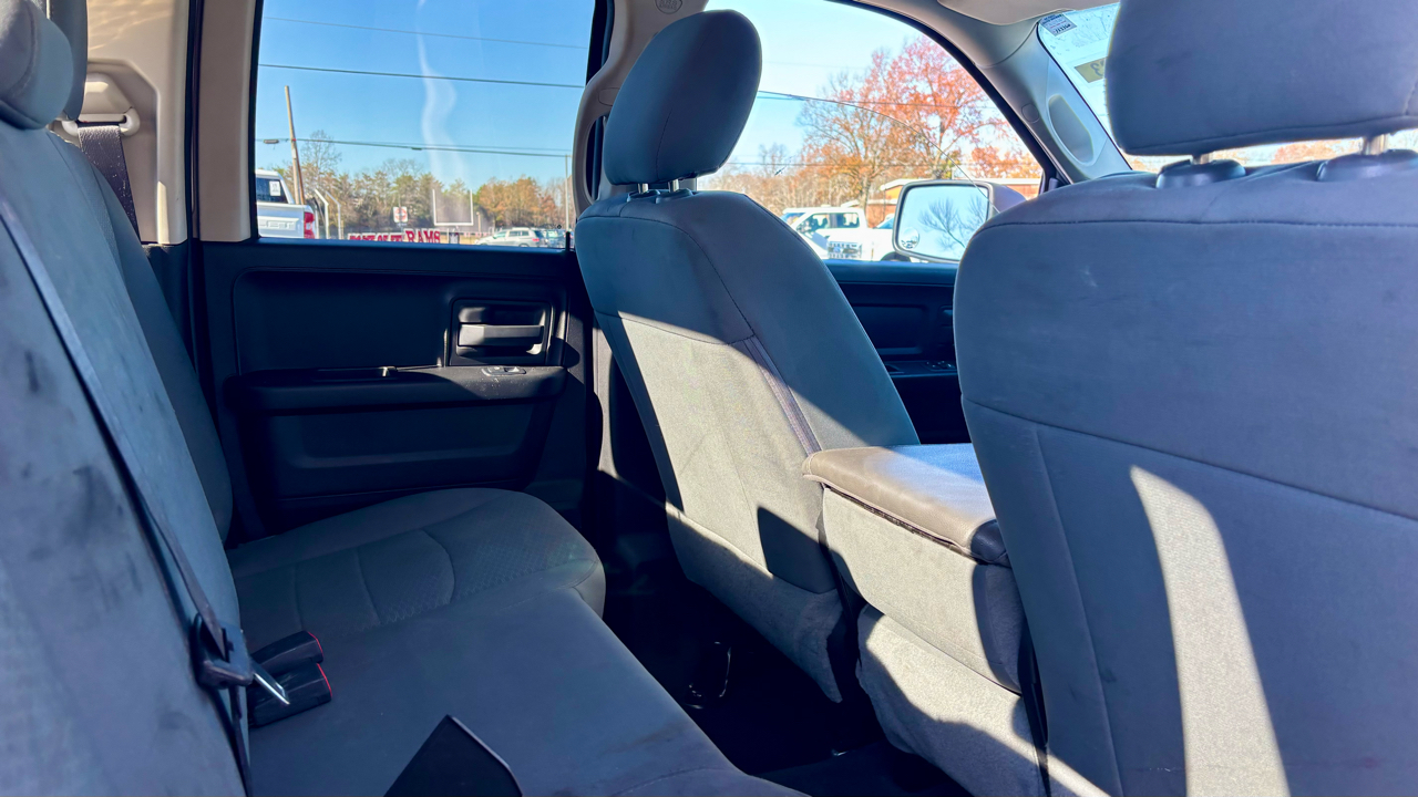 RAM 1500 Classic Tradesman 4x2 Quad Cab 6'4" Box 2020