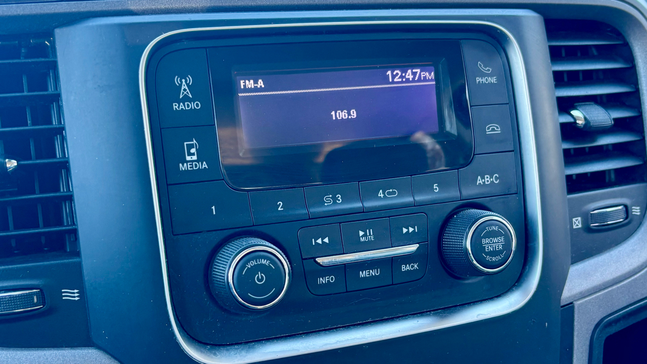 RAM 1500 Classic Tradesman 4x2 Quad Cab 6'4" Box 2020