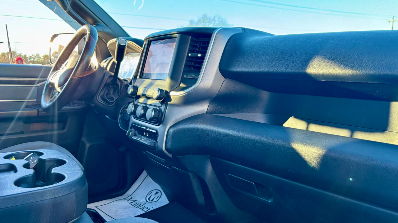 RAM 2500 Big Horn 4x4 Crew Cab 6'4" Box 2022