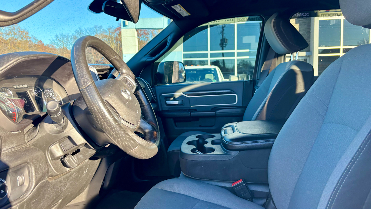RAM 2500 Big Horn 4x4 Crew Cab 6'4" Box 2022