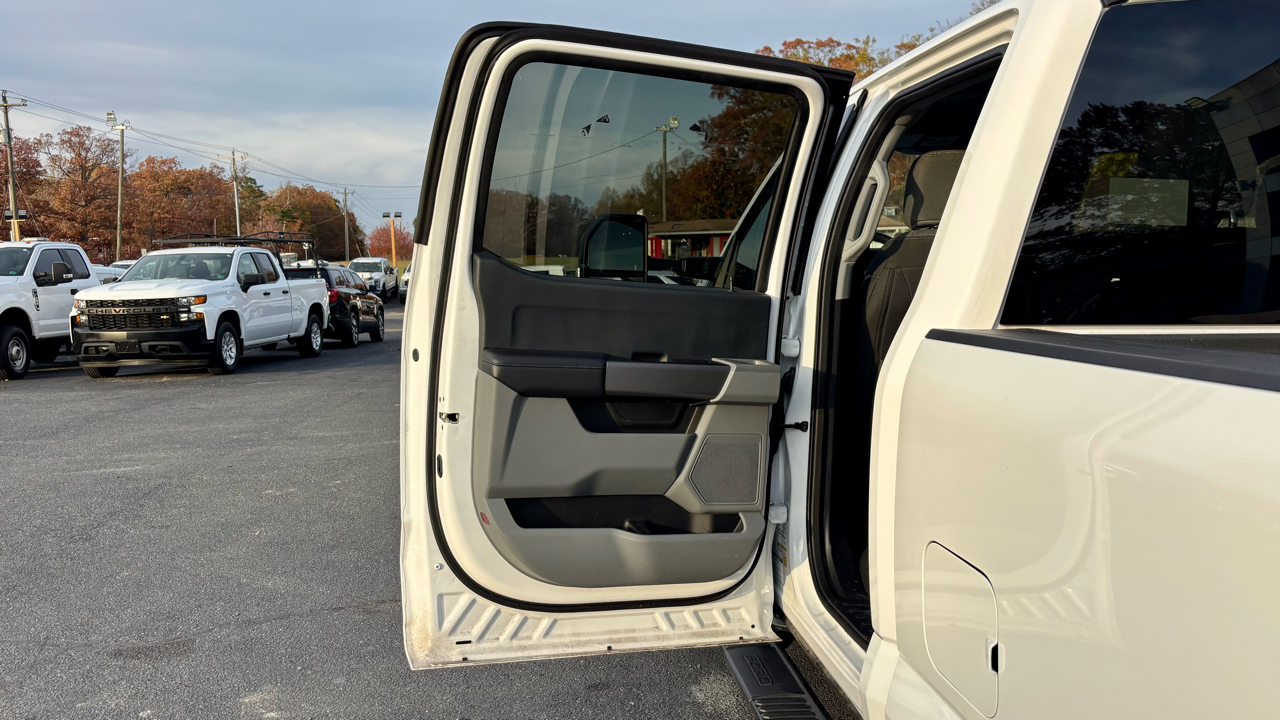 Ford Super Duty F-350 SRW  2025