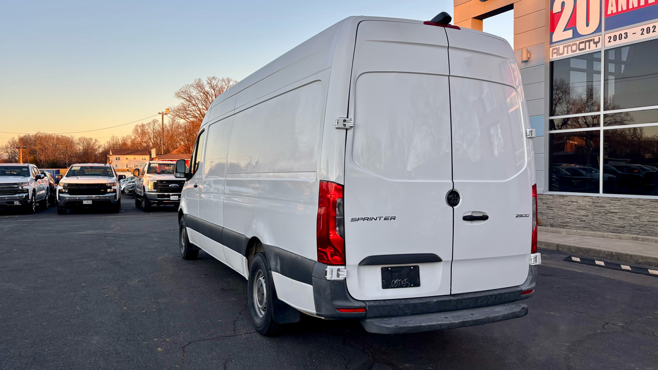 Mercedes-Benz Sprinter Cargo Van 2500 High Roof I4 Gas 170" RWD 2021