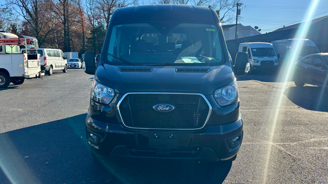 Ford Transit Passenger Wagon  2024