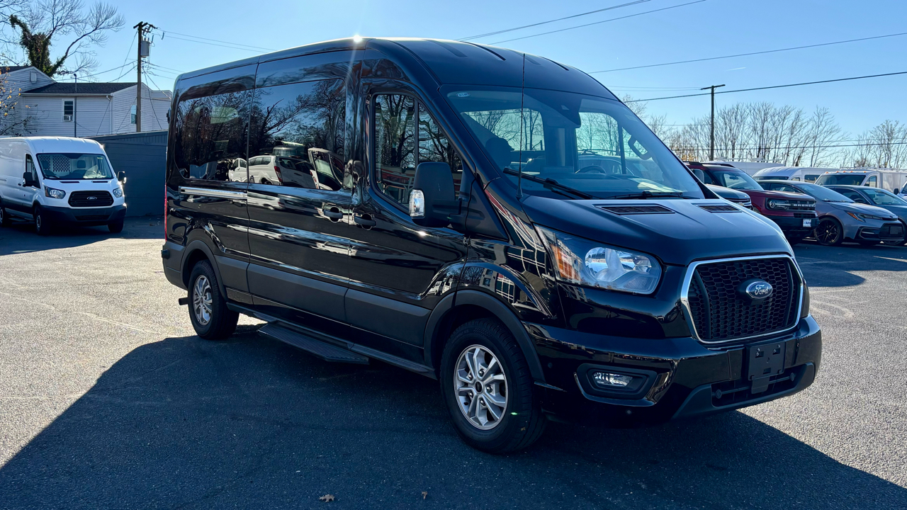 Ford Transit Passenger Wagon  2024