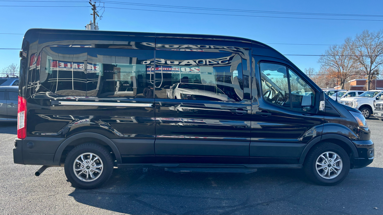 Ford Transit Passenger Wagon  2024