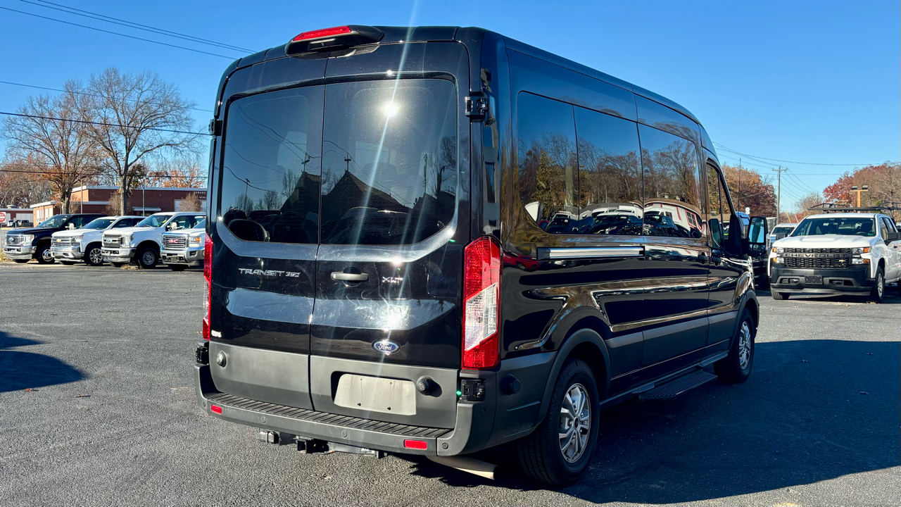 Ford Transit Passenger Wagon  2024