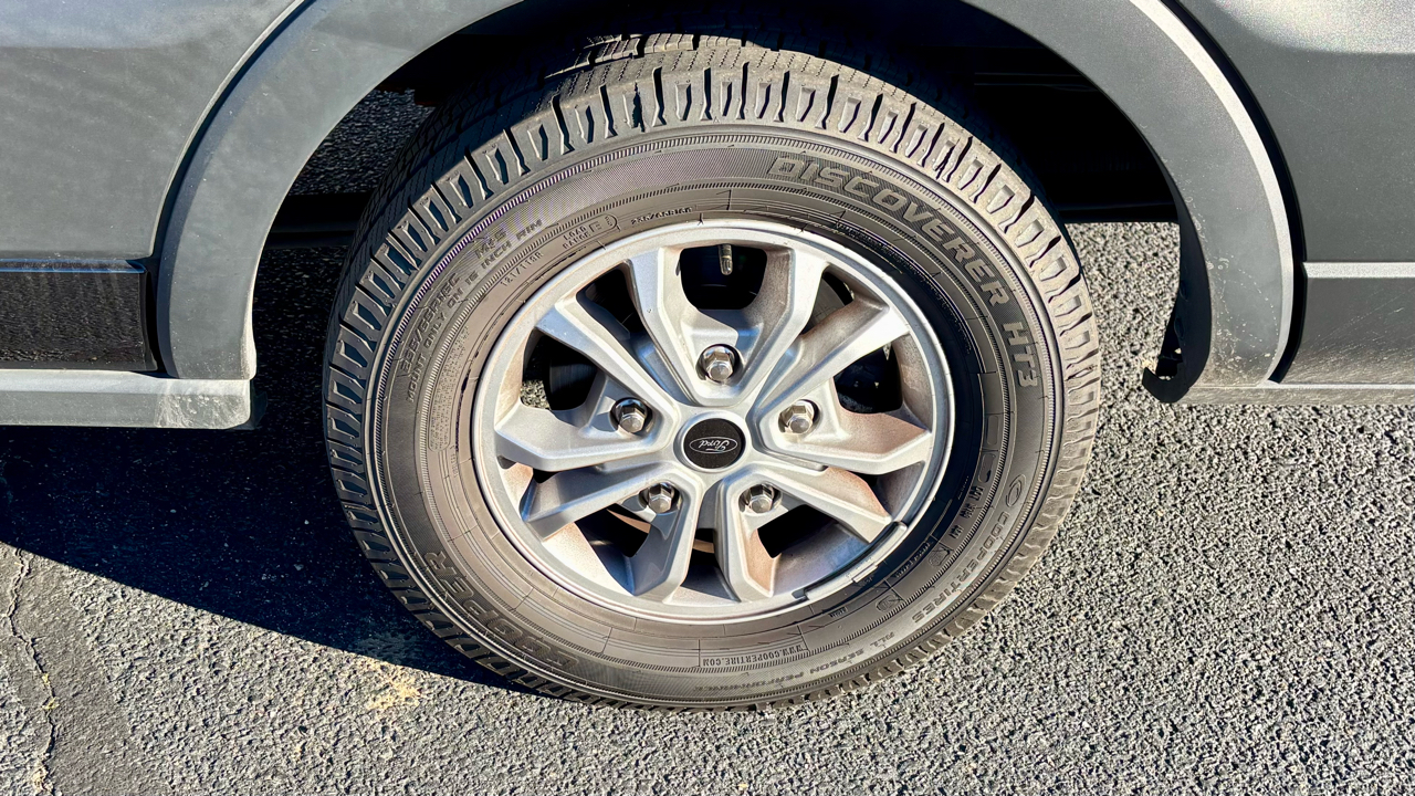 Ford Transit Passenger Wagon  2024