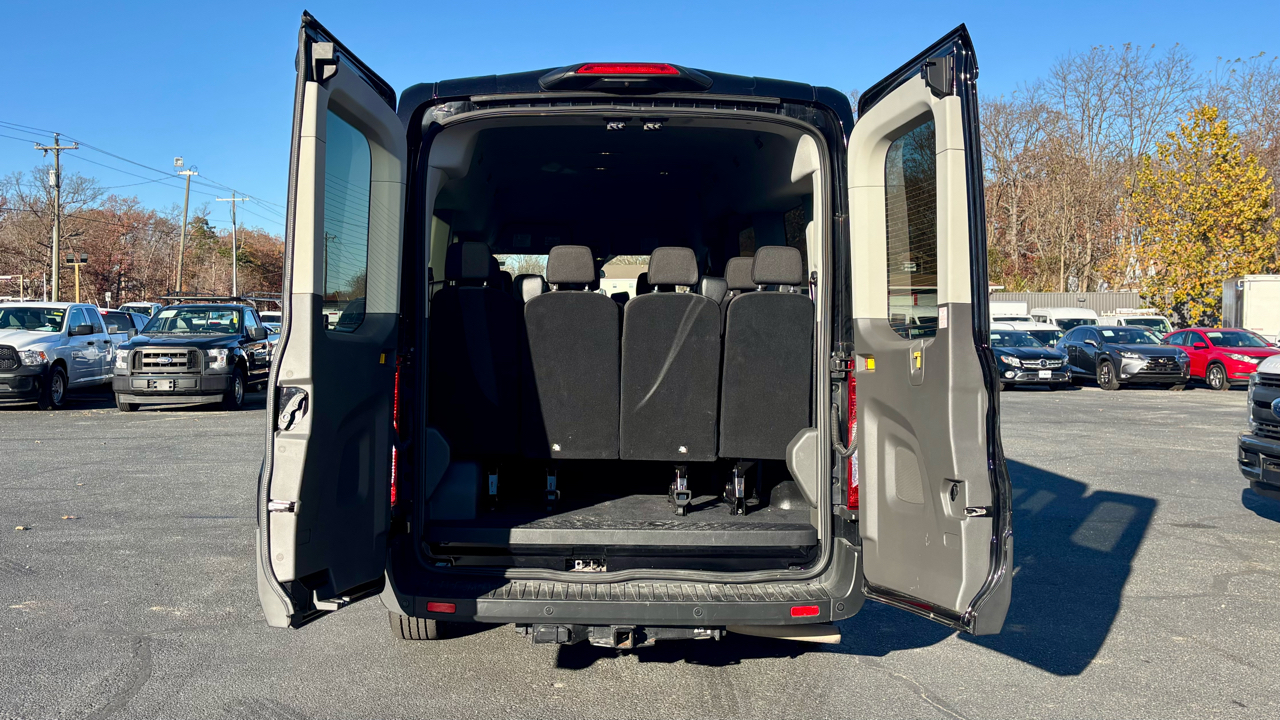 Ford Transit Passenger Wagon  2024